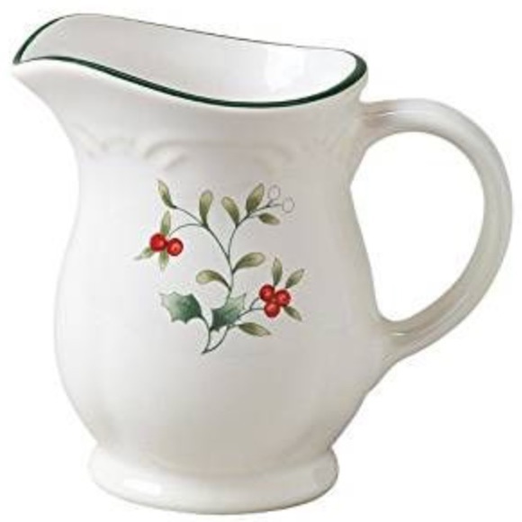 PFALTZGRAFF Other - LK NW! 🌱 PFALTZGRAFF WINTERBERRY CREAMER SERVER